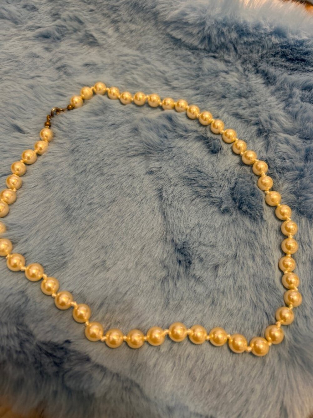 Vintage Faux Pearl Necklace Knotted Beads Clasp